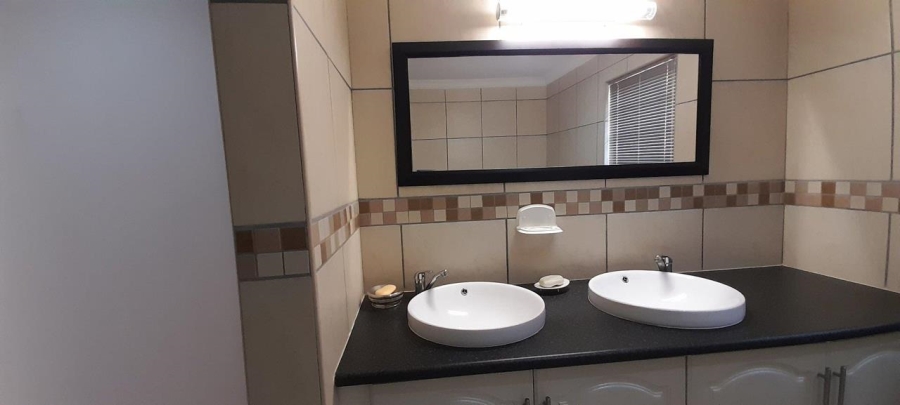 3 Bedroom Property for Sale in Velddrif Western Cape